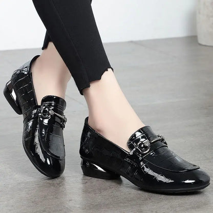 Mocassins femme à talons noir élégant avec strass – SecretBombe