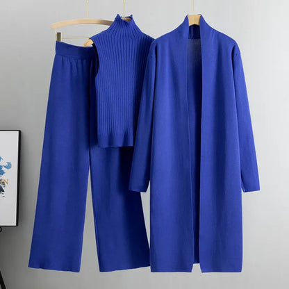 Ensemble femme chic deux pièces taille unique en couleur unie bleu design minimaliste et élégant