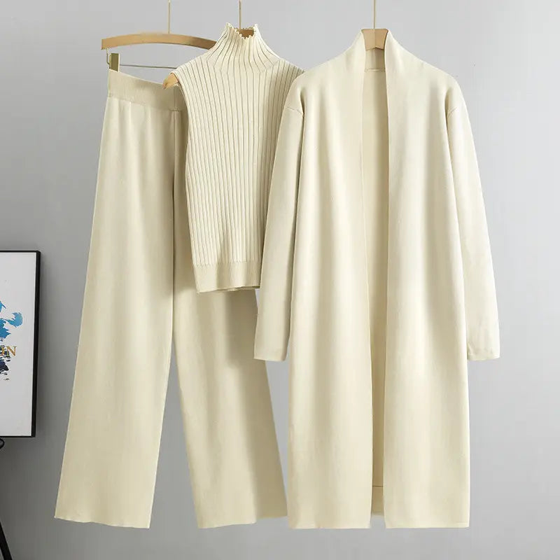Ensemble femme chic deux pièces taille unique en couleur unie beige, design minimaliste et élégant
