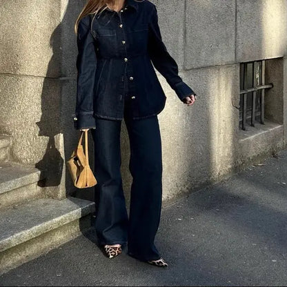 Ensemble deux pièces femme en jean bleu foncé avec chemise structurée et pantalon ample SecretBombe