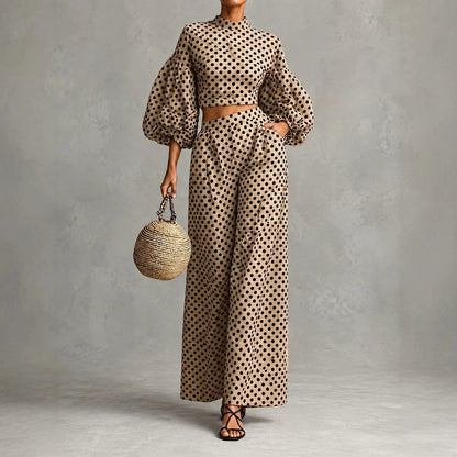 Ensemble femme beige à pois noirs avec haut court et pantalon large SecretBombe