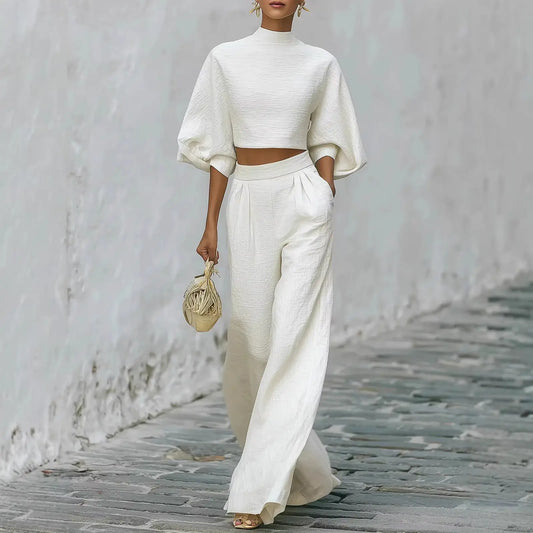 Ensemble femme blanc élégant SecretBombe top crop manches lanternes et pantalon large taille haute