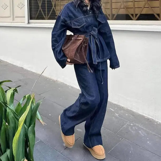 Ensemble denim femme deux pièces avec veste à ceinture et pantalon large SecretBombe