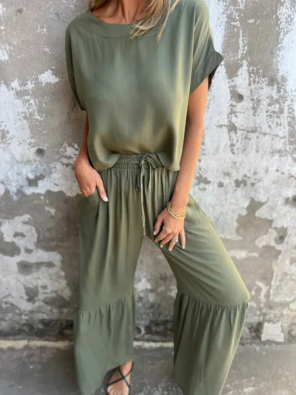 Ensemble ample femme, polyester léger, parfait pour look chic et décontracté