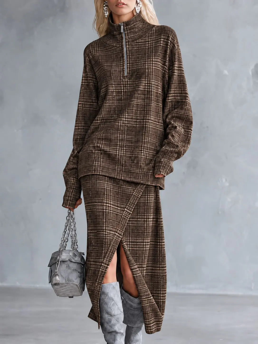 Ensemble femme marron à carreaux avec haut zippé et jupe longue fendue SecretBombe