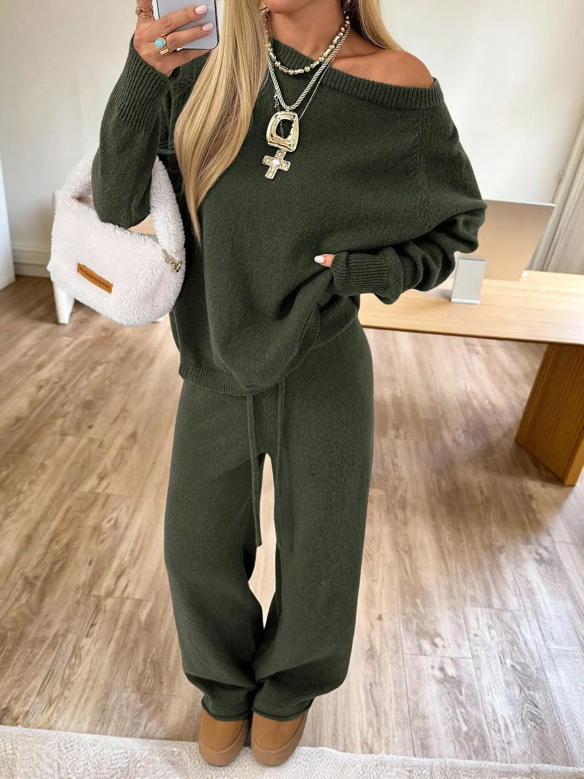 Ensemble femme vert avec haut décontracté et pantalon large SecretBombe