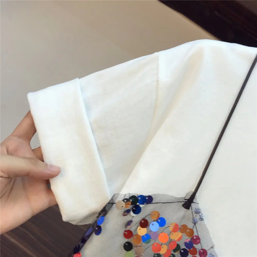 Haut Blanc Basique Avec Détail En Sequins Colorés + Jupe Longue Plissée Vert Émeraude Ultra Tendance Disponible en Couleur Blanc (Haut) + Jupe Vert Émeraude
