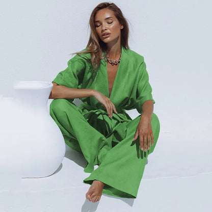Ensemble kimono fluide pour femme avec haut ceinturé et pantalon ample, manches kimono, léger et confortable, couleur vert