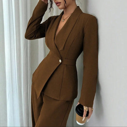 Ensemble tailleur femme marron avec veste asymétrique et pantalon large SecretBombe