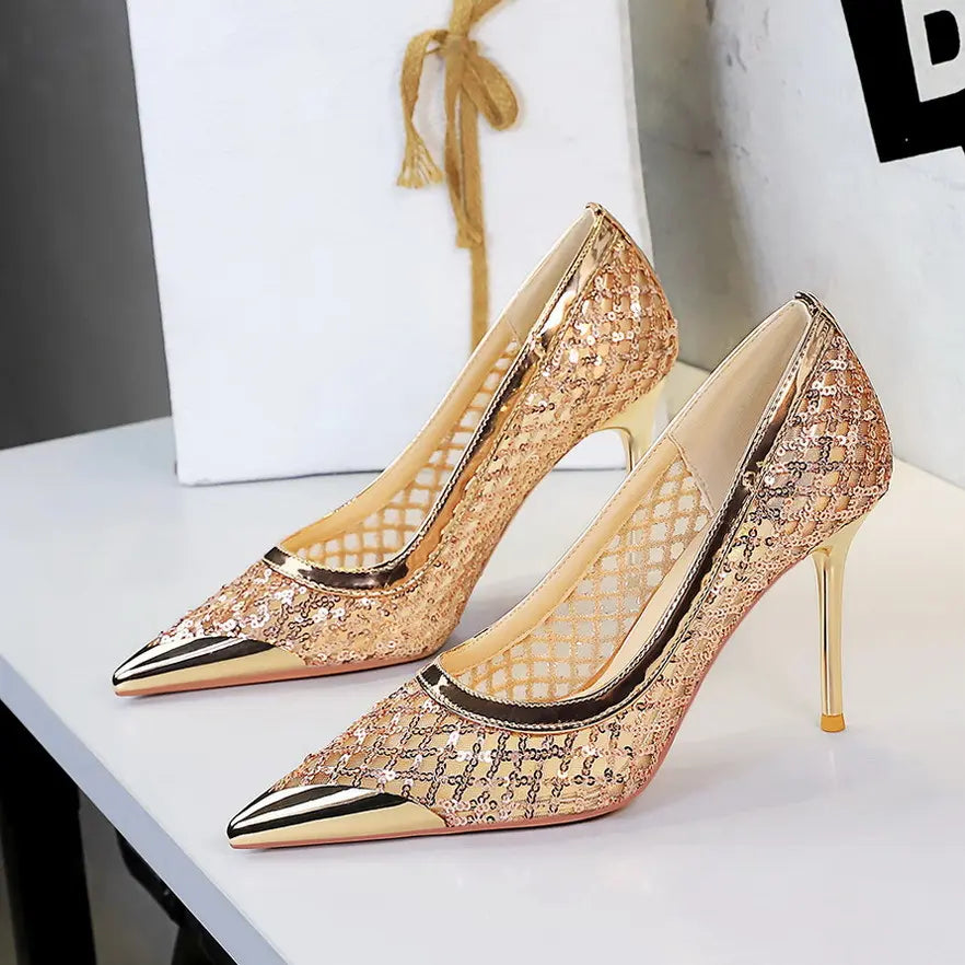 Escarpins femme champagne à sequins avec bout pointu doré et talon aiguille SecretBombe