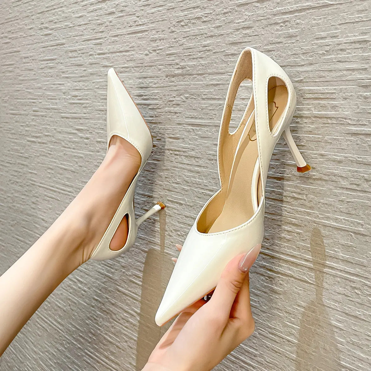 Escarpins femme talon aiguille 8,5 cm cuir végan vernis blanc mariage chic