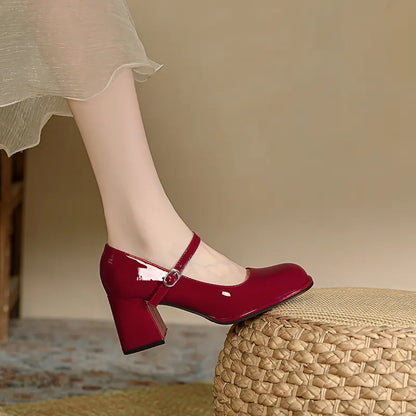 Escarpins vernis rouges femme à talon épais élégants – secretbombe