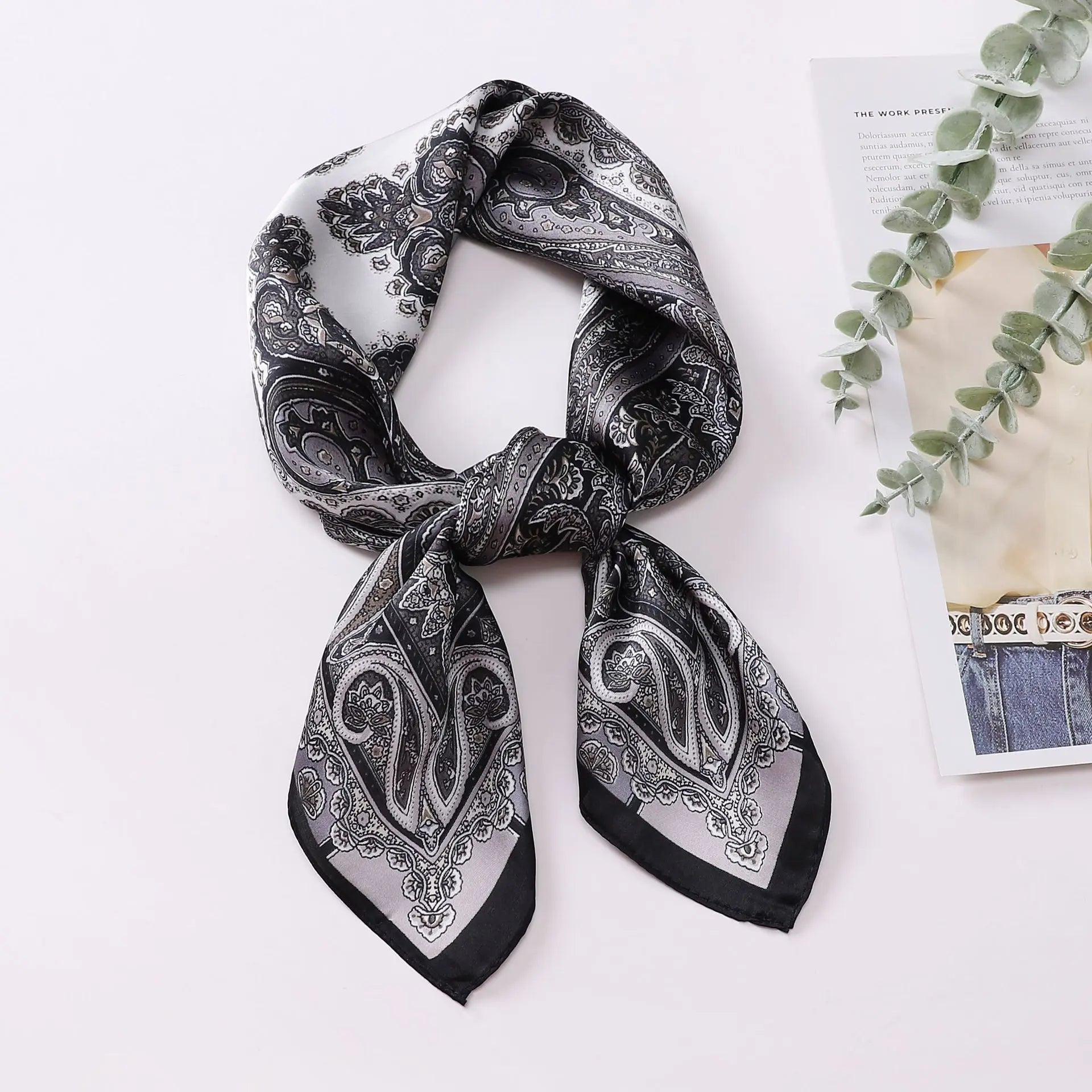 Foulard en satin été – accessoire stylé et polyvalent pour toutes les tenues