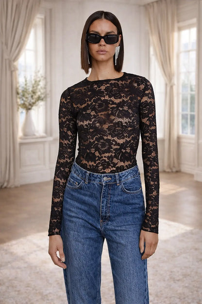 : Haut femme chic en dentelle ajourée noire – SecretBombe