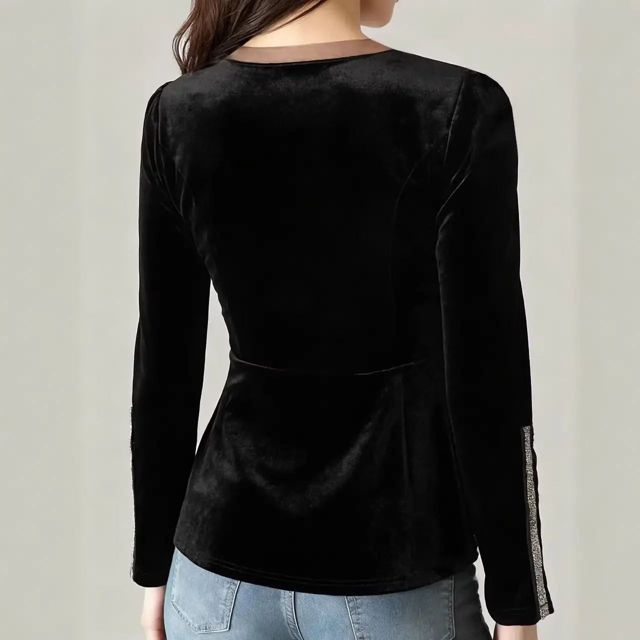 Top femme velours noir coupe slim chic – SecretBombe