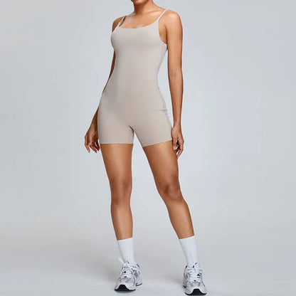 Détail du tissu extensible et léger du haut de yoga