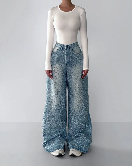 Jean femme bleu clair orné de strass brillants style tendance SecretBombe
