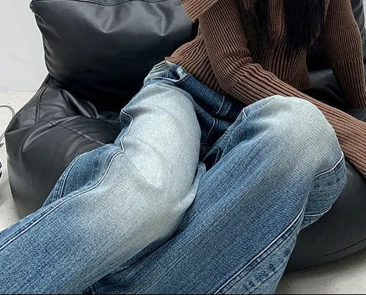 Jean femme bleu large au style décontracté SecretBombe