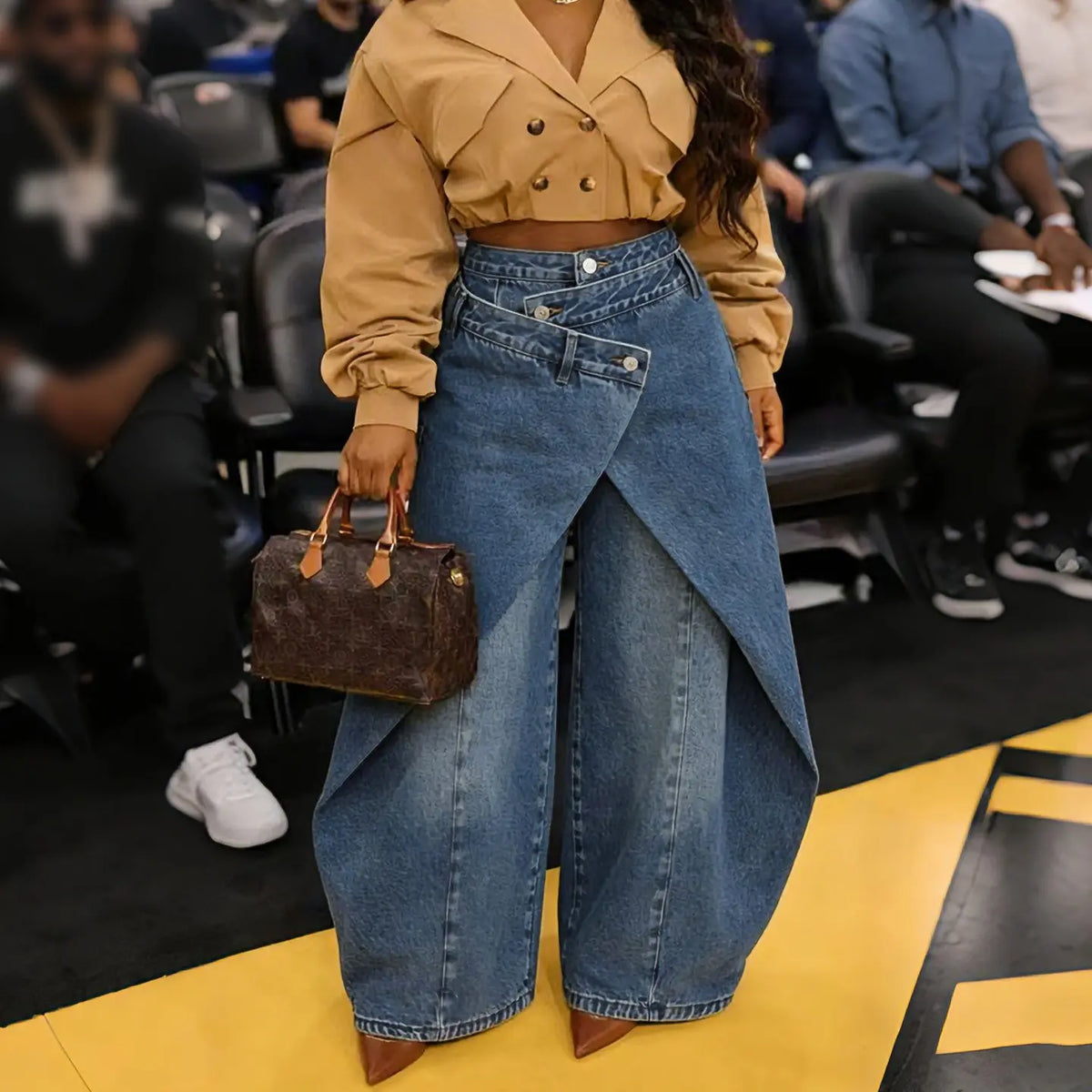 Jean large femme bleu avec fermeture asymétrique à boutons SecretBombe