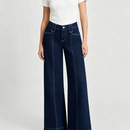 Vue de profil du jean femme bleu marine à jambes larges SecretBombe