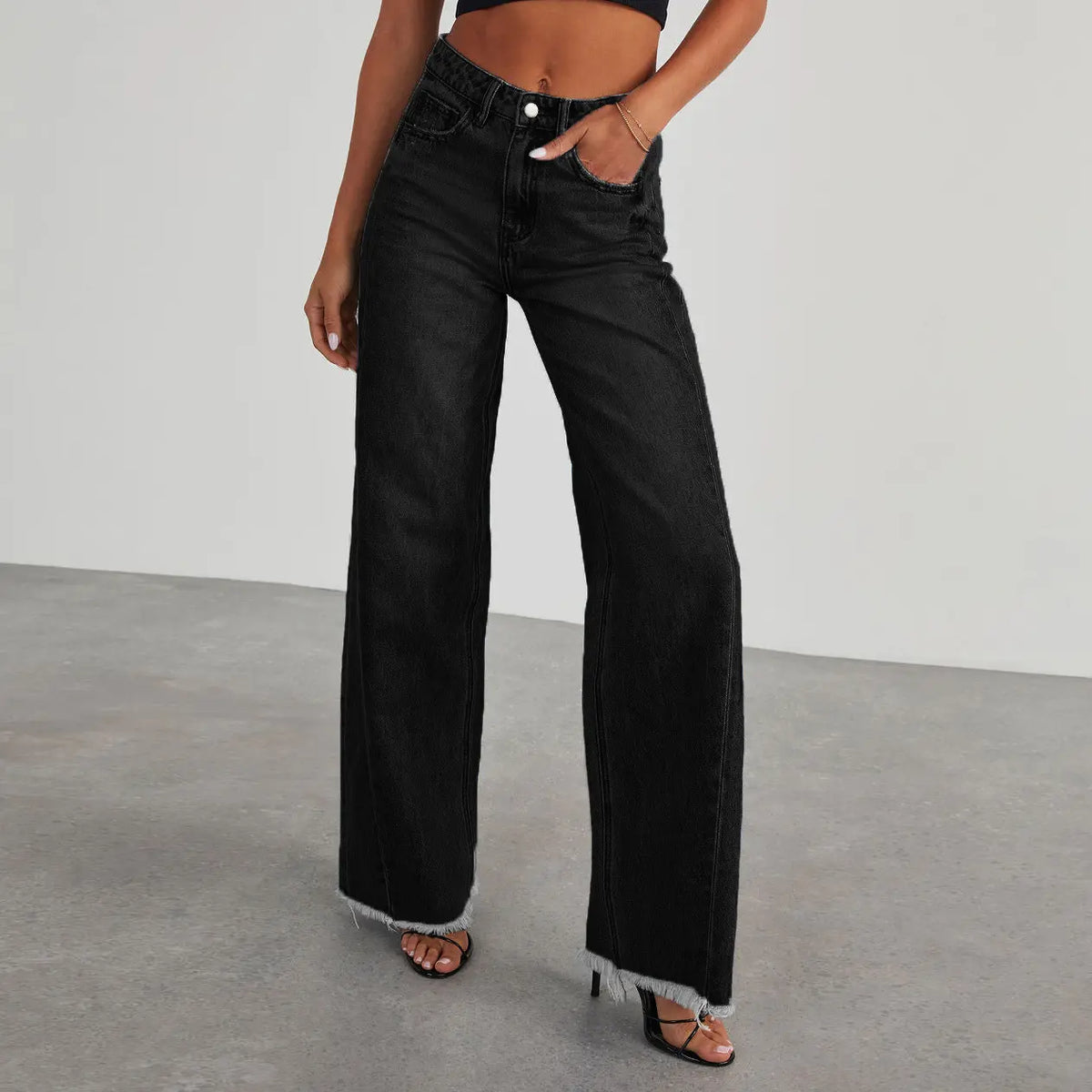 Jean noir femme taille basse à coupe ample SecretBombe