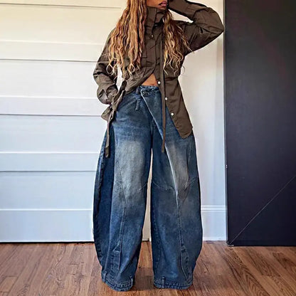 Jean denim street hipster coupe loose SecretBombe pour un style urbain tendance.