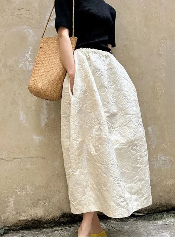 Jupe évasée chic urbaine, polyester élastique, tissu texturé élégant avec poches