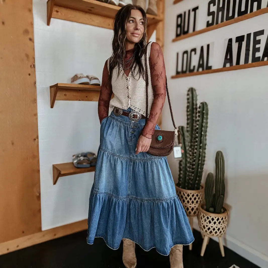 Jupe en coton denim bleu femme, longueur mi-longue, coupe féminine et moderne