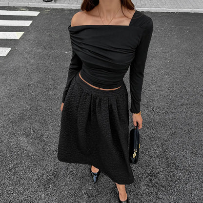 Jupe évasée noire femme SecretBombe, longueur midi et silhouette féminine élégante