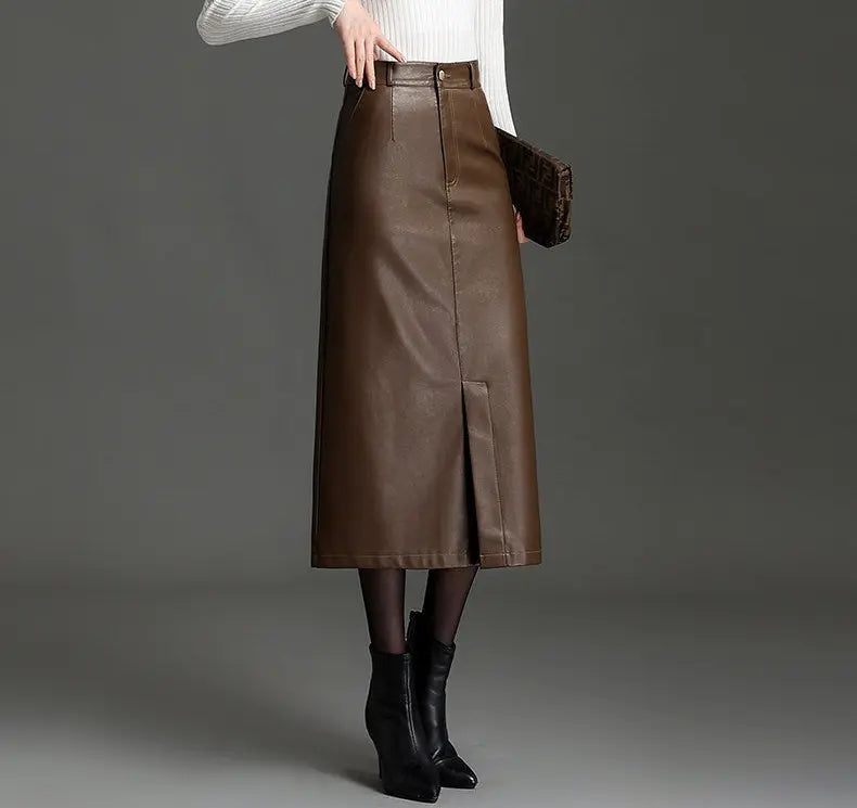 Vue de profil de la jupe longue marron en cuir vegan femme SecretBombe