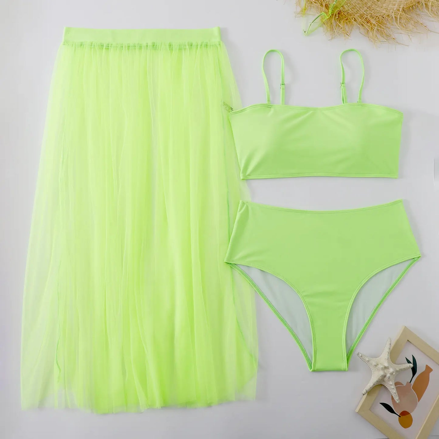 Look de plage chic avec jupe en voile  et top SecretBombe