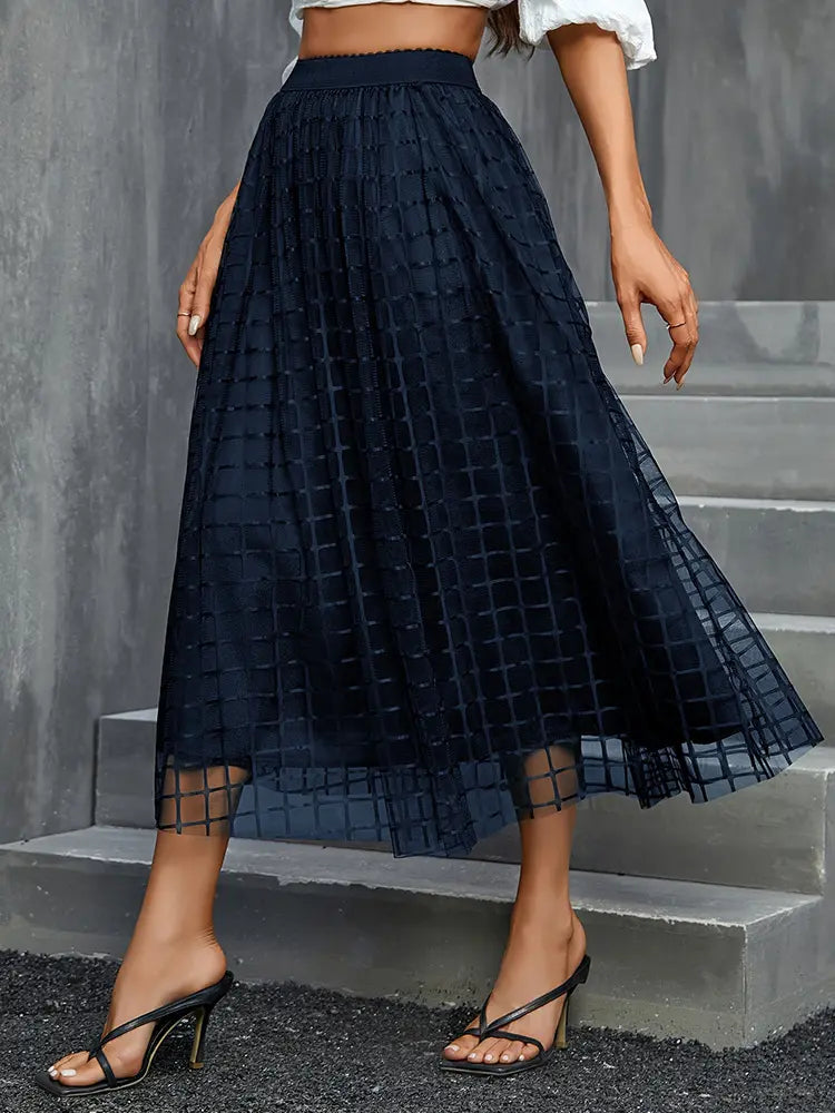 Jupe midi en tulle femme SecretBombe coloris bleu marine, coupe évasée chic et élégante