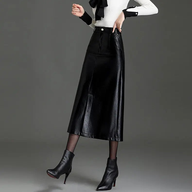 Jupe longue noire en cuir vegan femme SecretBombe, coupe élégante taille haute