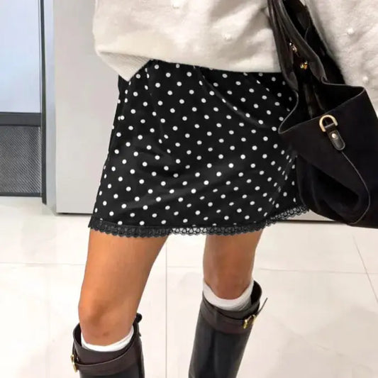 Jupe mini noire à pois blancs femme SecretBombe, coupe courte féminine et tendance