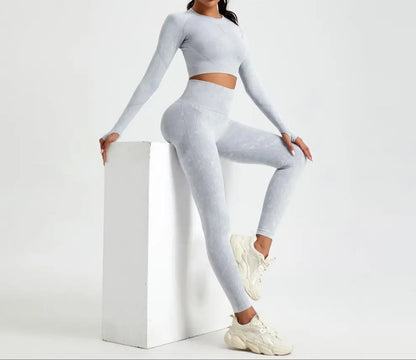 Legging bleu vue de face, coupe moulante et tissu évacuant l’humidité