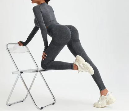 Mannequin portant le legging de sport, coupe ajustée et look tendance