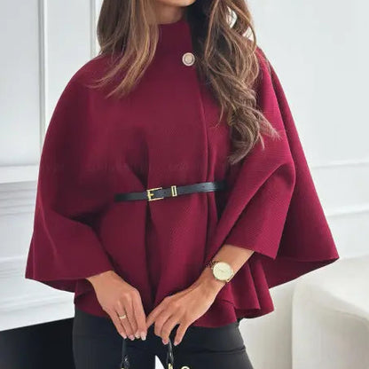 Manteau cape femme bordeaux avec manches amples et ceinture noire SecretBombe