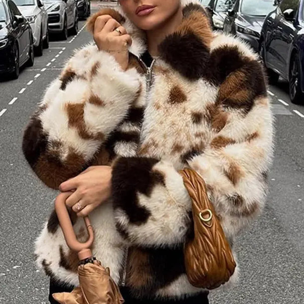 Manteau court femme style fourrure à motif tacheté marron et écru SecretBombe