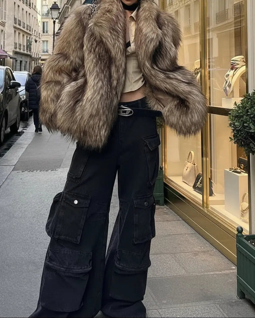 Manteau mi-long à col en fourrure élégant et confortable