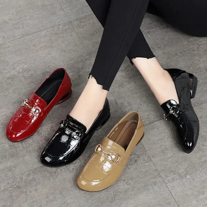 Mocassins femme à talons rouge chic et confortable – SecretBombe