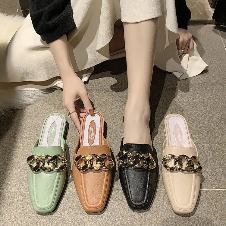 Mules femme beige élégantes chaîne dorée SecretBombe