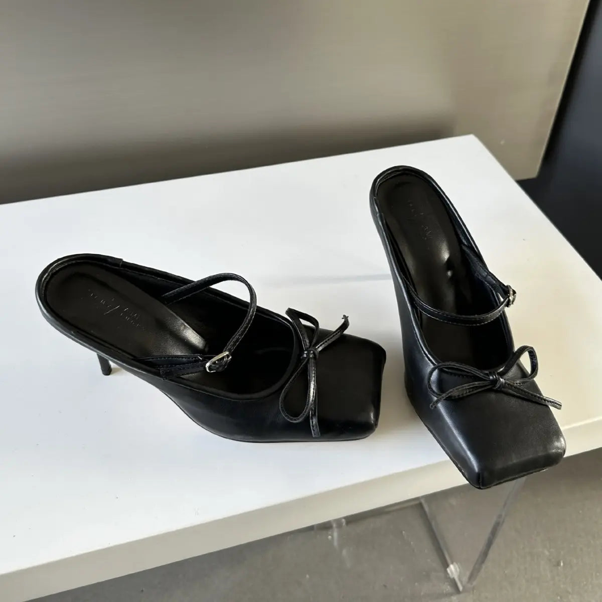 Mules femme bout carré moderne noeud satin SecretBombe