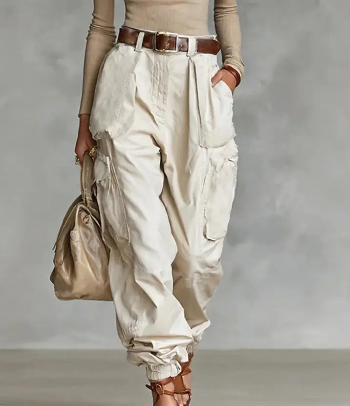 Pantalon cargo femme beige à coupe décontractée SecretBombe