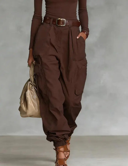 Pantalon cargo femme marron à coupe ample SecretBombe