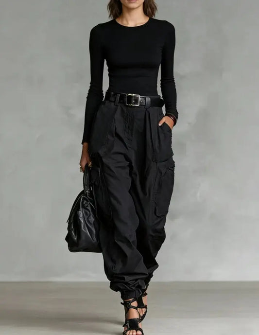 Pantalon cargo femme noir à poches SecretBombe