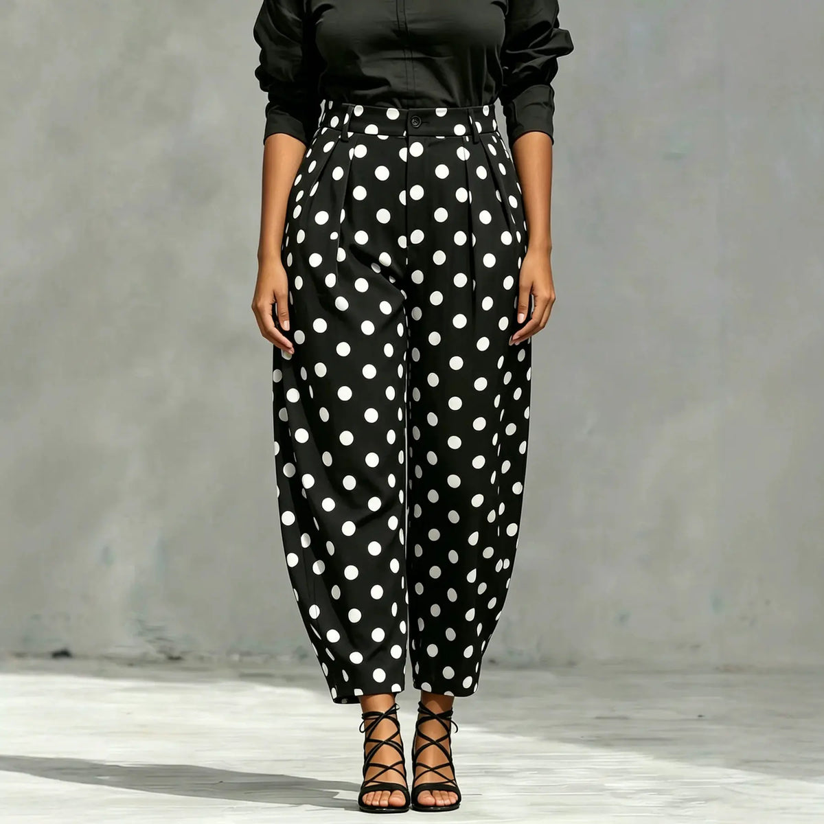 Pantalon noir à pois blancs femme à coupe ample SecretBombe