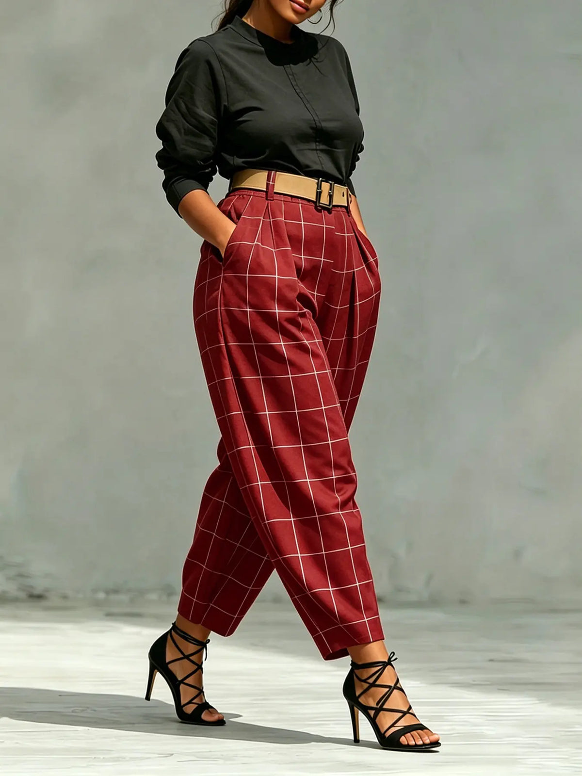 Pantalon carotte rouge femme à carreaux au look chic SecretBombe