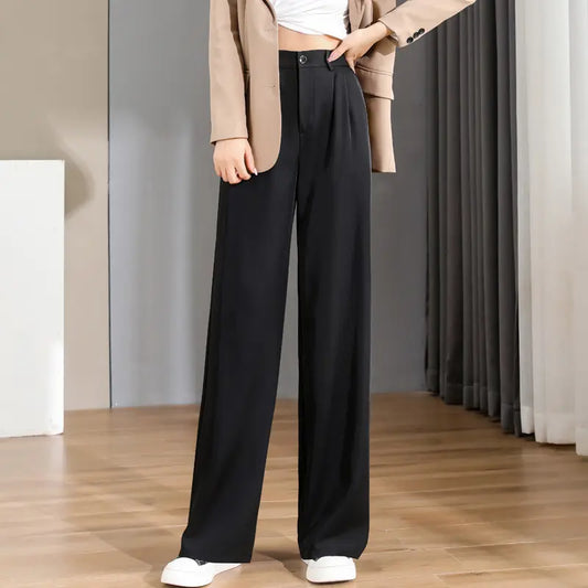 Pantalon femme coupe intemporelle élégante, style raffiné