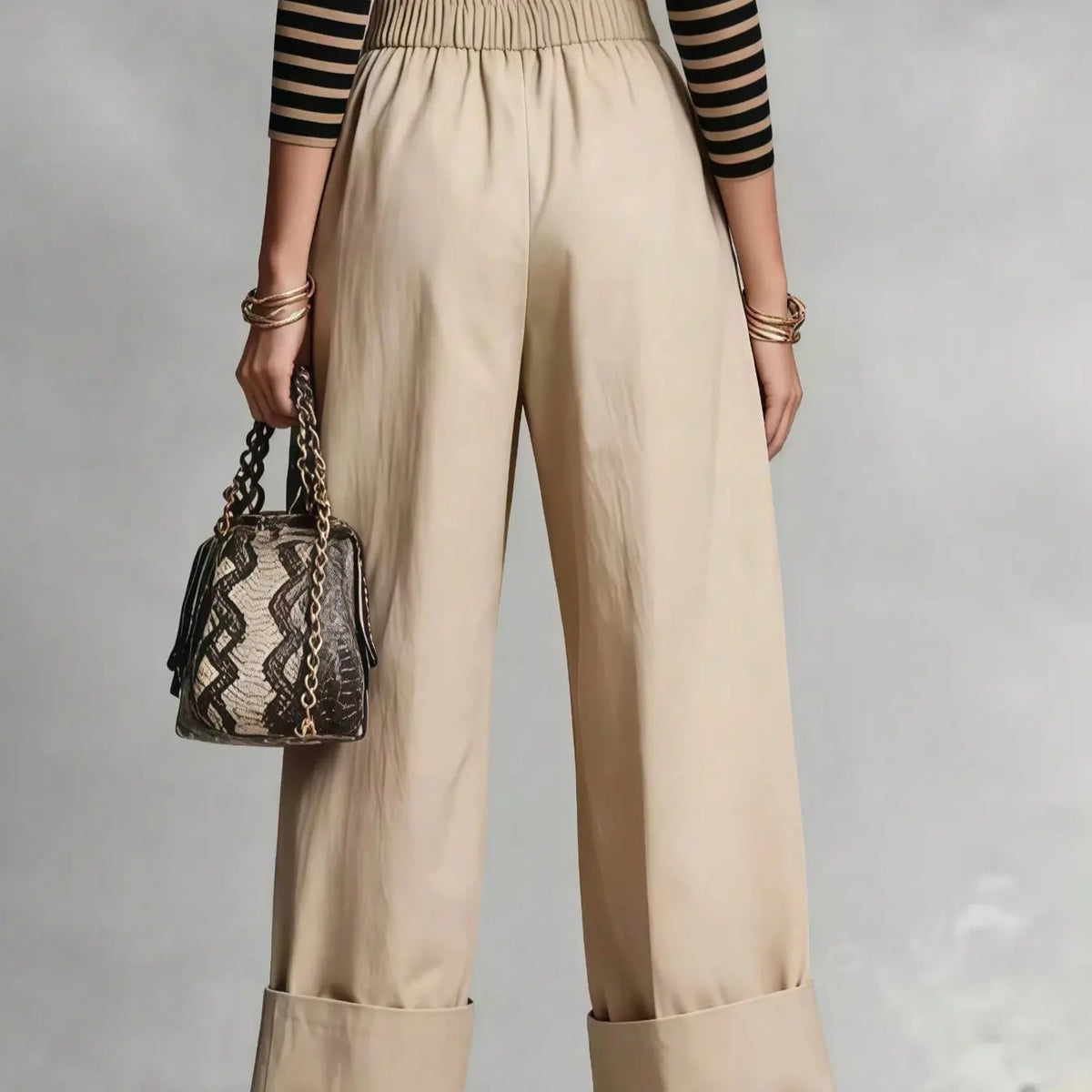 Pantalon palazzo beige femme au look chic SecretBombe