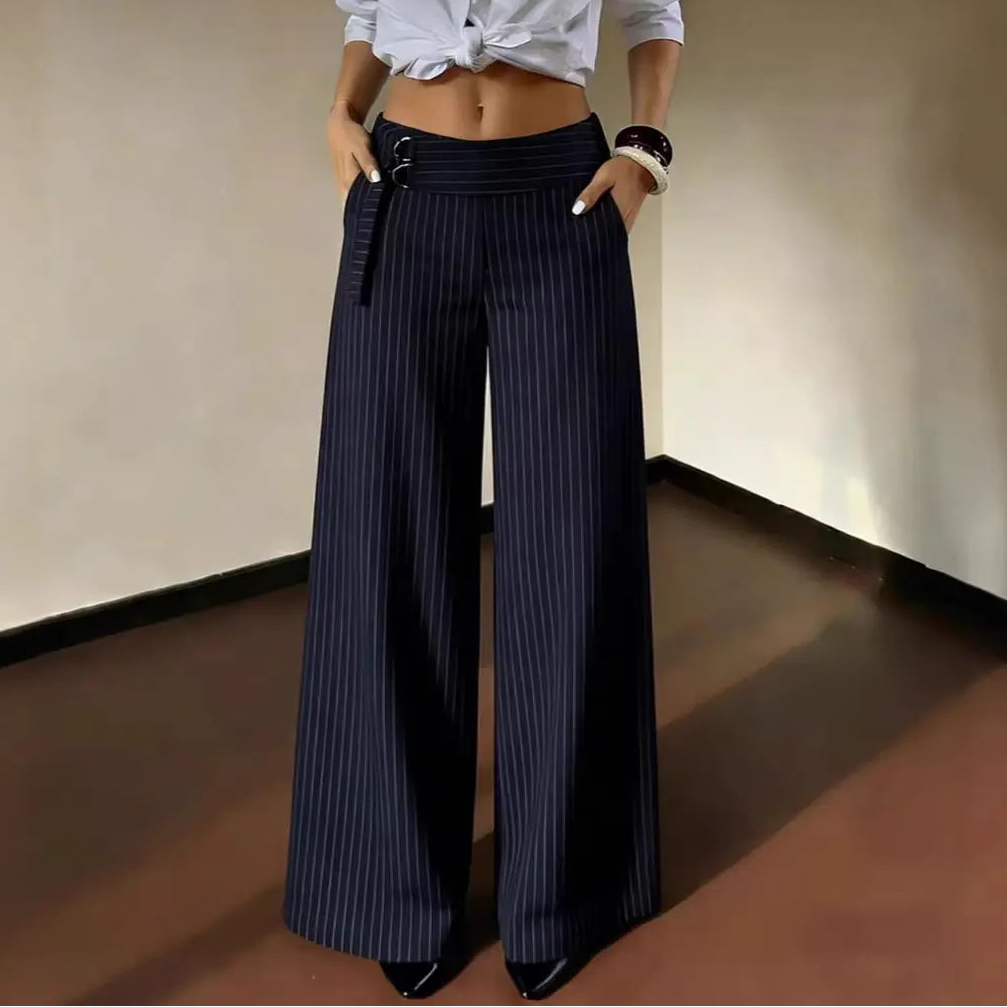 Pantalon large femme bleu marine à fines rayures verticales SecretBombe